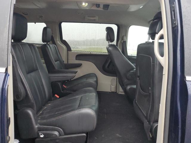 Photo 11 from auction – 2016 CHRYSLER TOWN & COU with VIN 2C4RC1BG4GR113111