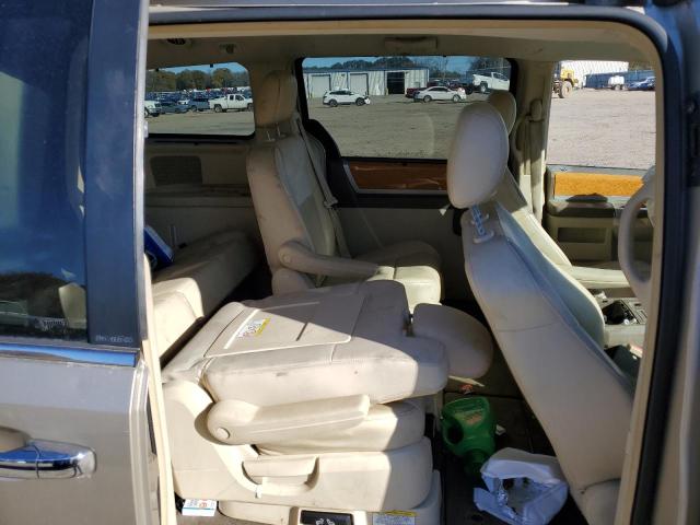 Photo 11 from auction – 2008 CHRYSLER TOWN & COU with VIN 2A8HR64X58R696755