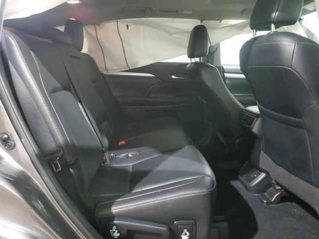 Photo 11 from auction – 2019 TOYOTA HIGHLANDER with VIN 5TDJGRFHXKS063379