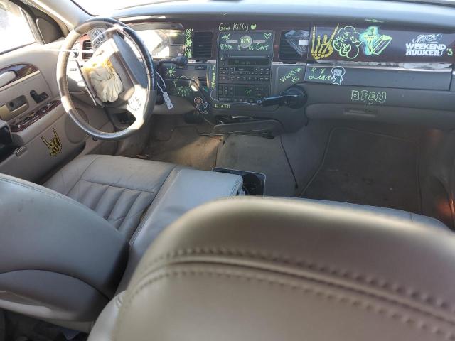 Photo 8 from auction – 2004 LINCOLN TOWN CAR E with VIN 1LNHM81W04Y627163