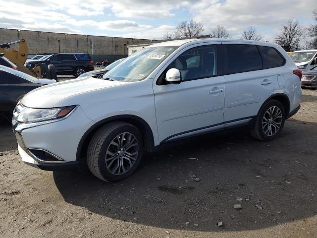 MITSUBISHI OUTLANDER 2016 z numerem VIN JA4AZ3A36GZ043553 - Zdjęcie z aukcji
