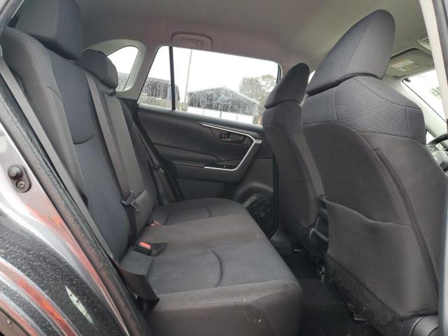 Photo 11 from auction – 2020 TOYOTA RAV4 LE with VIN JTMH1RFV5LD047450