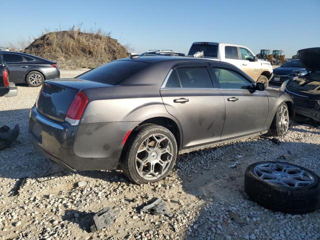 Photo 3 from auction – 2018 CHRYSLER 300 TOURIN with VIN 2C3CCAAG2JH137271