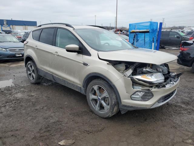 Photo 4 from auction – 2017 FORD ESCAPE SE with VIN 1FMCU9GD6HUE22403