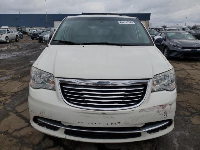 Photo 5 from auction – 2013 CHRYSLER TOWN & COU with VIN 2C4RC1CG2DR569425