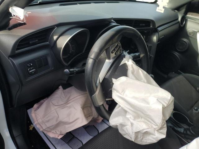 Photo 8 from auction – 2012 TOYOTA SCION TC with VIN JTKJF5C70C3039644