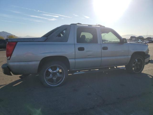 Photo 3 from auction – 2004 CHEVROLET AVALANCHE with VIN 3GNEC12T64G332723
