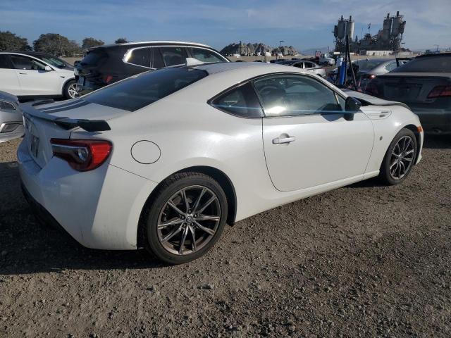 Photo 3 from auction – 2017 TOYOTA 86 BASE with VIN JF1ZNAA16H8708522
