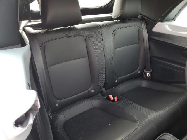 Photo 10 from auction – 2017 VOLKSWAGEN BEETLE S/S with VIN 3VW517AT7HM810235
