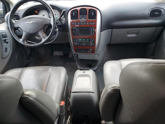 Photo 8 from auction – 2005 CHRYSLER TOWN & COU with VIN 2C8GP64L65R228193