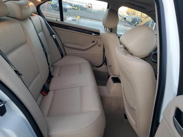 Photo 10 from auction – 2005 BMW 325 I with VIN WBAEV33475KW17444