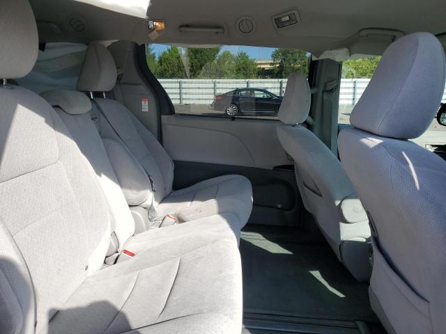 Photo 11 from auction – 2015 TOYOTA SIENNA LE with VIN 5TDKK3DC7FS663905