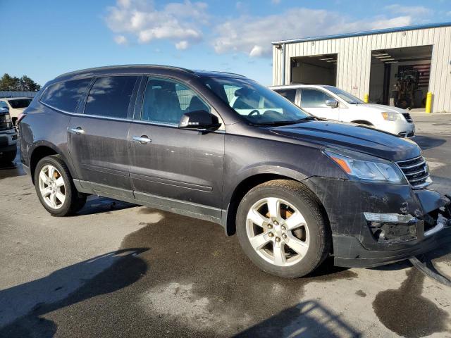 Photo 4 from auction – 2017 CHEVROLET TRAVERSE L with VIN 1GNKVGKD7HJ177354
