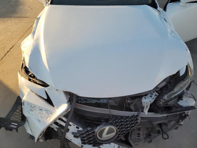 Photo 11 from auction – 2017 LEXUS IS 200T with VIN JTHBA1D27H5046428