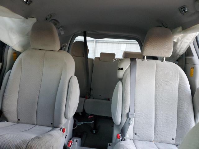 Photo 10 from auction – 2014 TOYOTA SIENNA LE with VIN 5TDKK3DCXES499418