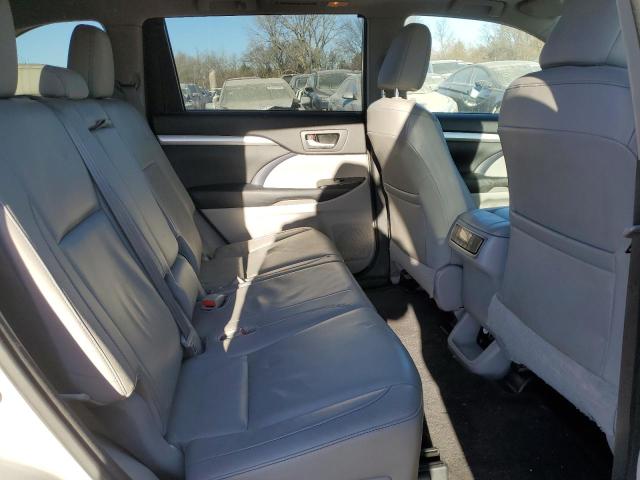 Photo 11 from auction – 2015 TOYOTA HIGHLANDER with VIN 5TDJKRFH9FS162733