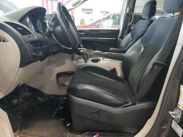 Photo 7 from auction – 2016 CHRYSLER TOWN & COU with VIN 2C4RC1JG5GR104872