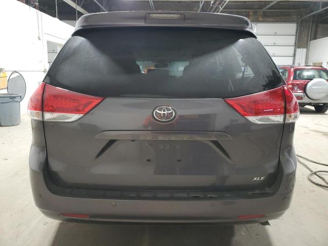 Photo 6 from auction – 2011 TOYOTA SIENNA XLE with VIN 5TDYK3DC1BS128928