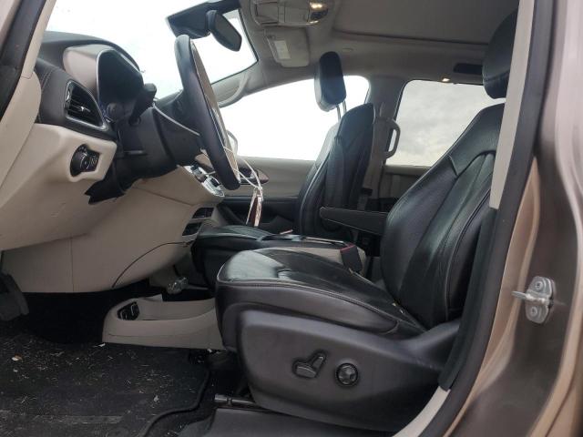 Photo 7 from auction – 2017 CHRYSLER PACIFICA L with VIN 2C4RC1GG4HR729952
