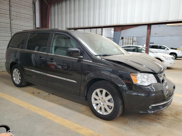 Photo 4 from auction – 2016 CHRYSLER TOWN & COU with VIN 2C4RC1BG1GR297441