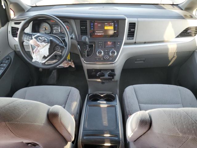 Photo 8 from auction – 2017 TOYOTA SIENNA LE with VIN 5TDKZ3DC6HS806065