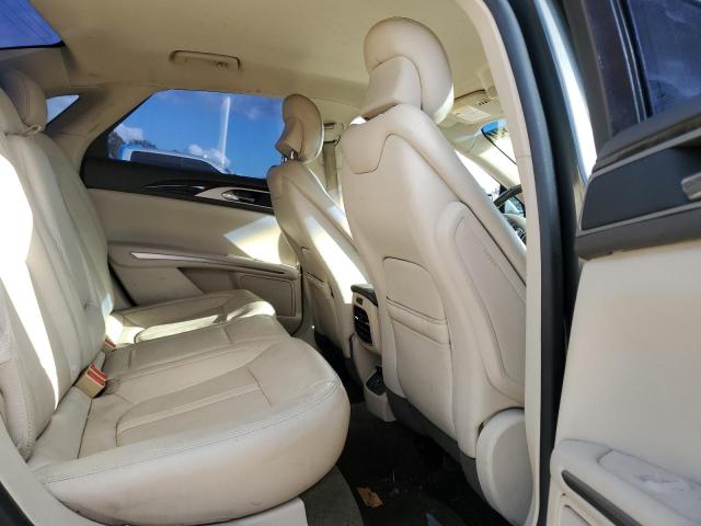 Photo 10 from auction – 2016 LINCOLN MKZ with VIN 3LN6L2G91GR610982