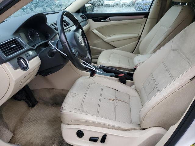 Photo 7 from auction – 2015 VOLKSWAGEN PASSAT S with VIN 1VWAT7A30FC070938