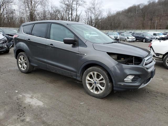 Photo 4 from auction – 2017 FORD ESCAPE SE with VIN 1FMCU9G95HUB04316