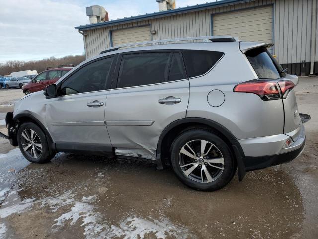 Photo 2 from auction – 2017 TOYOTA RAV4 XLE with VIN 2T3RFREV6HW680430
