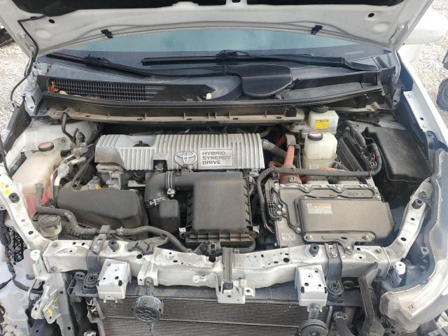 Photo 11 from auction – 2016 TOYOTA PRIUS V with VIN JTDZN3EUXGJ053010