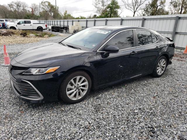Photo 1 from auction – 2022 TOYOTA CAMRY LE with VIN 4T1C11AK2NU075522