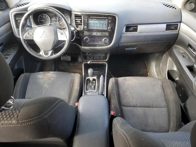 Photo 8 from auction – 2017 MITSUBISHI OUTLANDER with VIN JA4AD2A34HZ046526