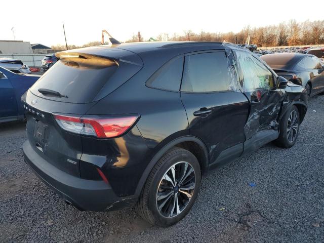 Photo 3 from auction – 2021 FORD ESCAPE SE with VIN 1FMCU9BZ4MUB12277