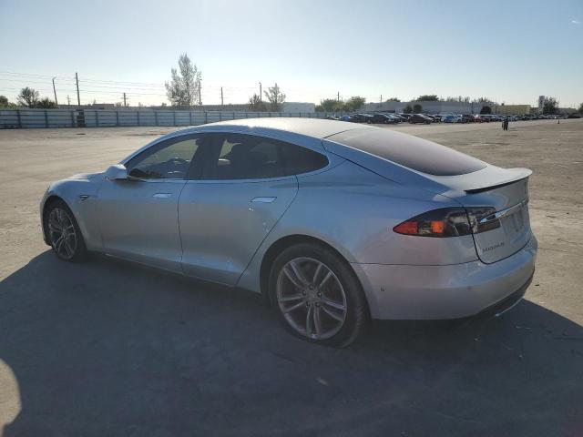 Photo 2 from auction – 2015 TESLA MODEL S 85 with VIN 5YJSA1H25FF088314