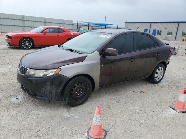 KIA FORTE EX 2011 مع رقم تعريف المركبة KNAFU4A24B5460335 - صورة من المزاد