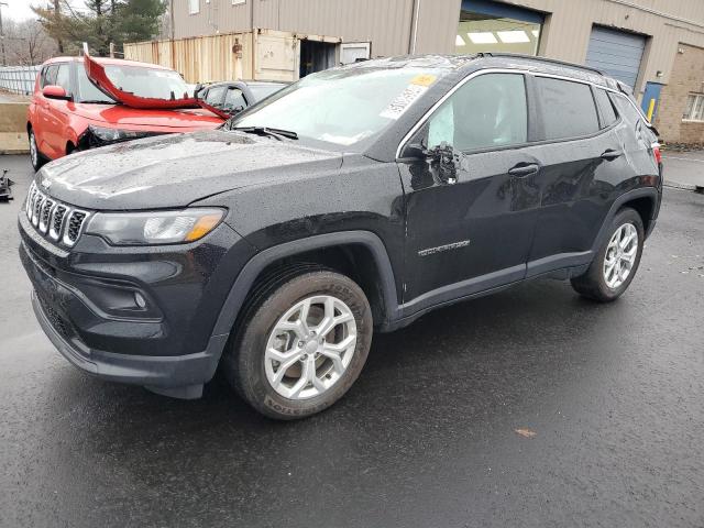 JEEP COMPASS LA 2024 con VIN 3C4NJDBN7RT111275 - Foto de la subasta