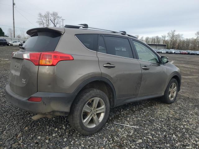 Photo 3 from auction – 2015 TOYOTA RAV4 XLE with VIN JTMRFREV2FD128613
