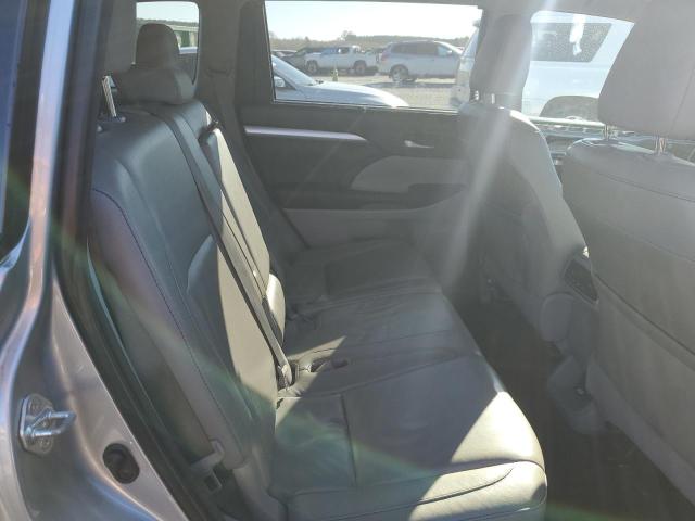 Photo 11 from auction – 2015 TOYOTA HIGHLANDER with VIN 5TDJKRFH1FS201413