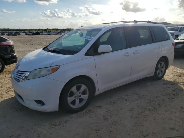 TOYOTA SIENNA LE 2015 with VIN 5TDKK3DCXFS548165 - Photo from auction