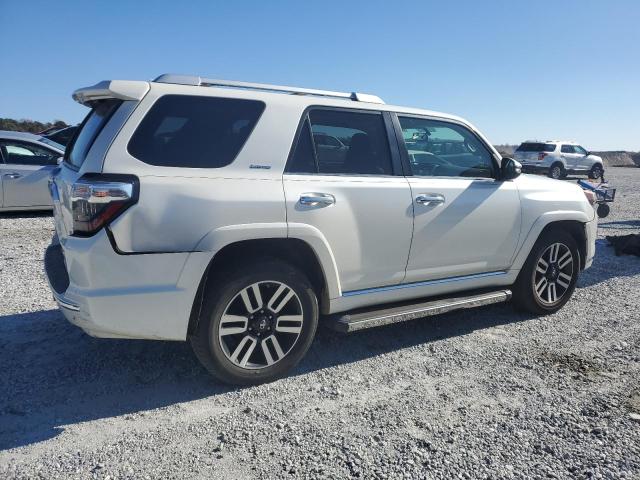 Photo 3 from auction – 2014 TOYOTA 4RUNNER SR with VIN JTEBU5JR2E5175041