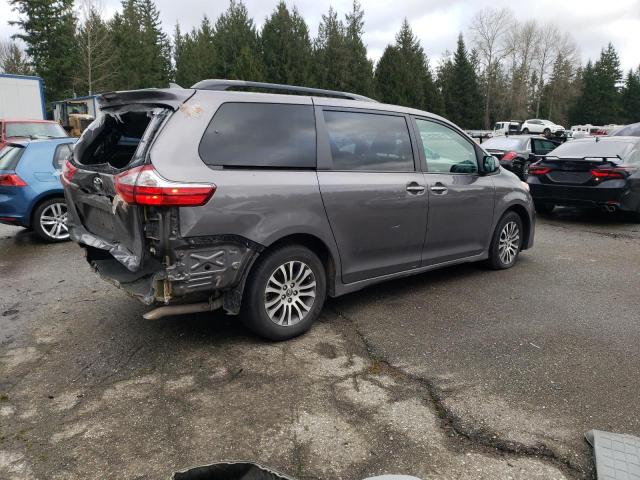 Photo 3 from auction – 2018 TOYOTA SIENNA XLE with VIN 5TDYZ3DC3JS928527