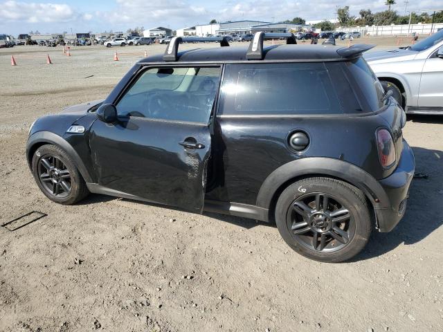 Photo 2 from auction – 2011 MINI COOPER S with VIN WMWSV3C52BTY12661