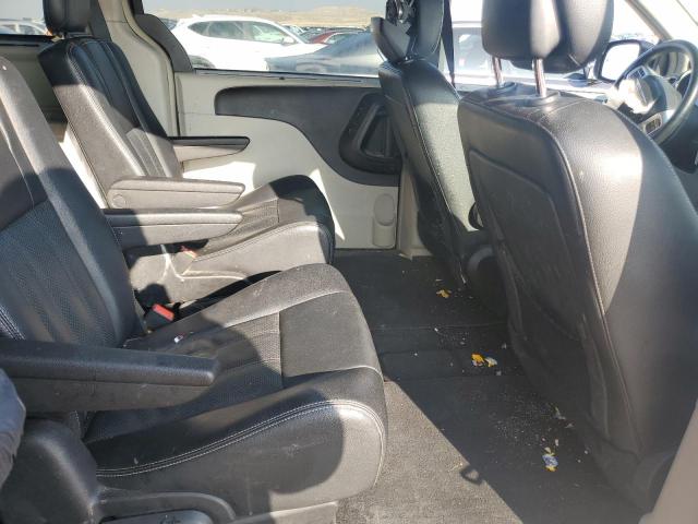 Photo 10 from auction – 2015 CHRYSLER TOWN & COU with VIN 2C4RC1CG6FR506511