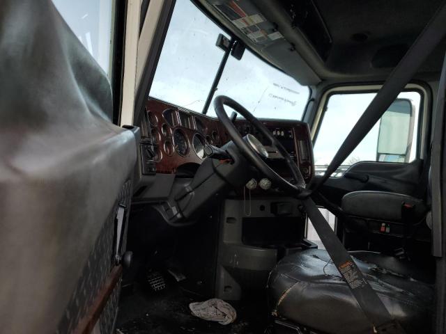Photo 8 from auction – 2016 MACK 600 CXU600 with VIN 1M1AW07Y9GM075684