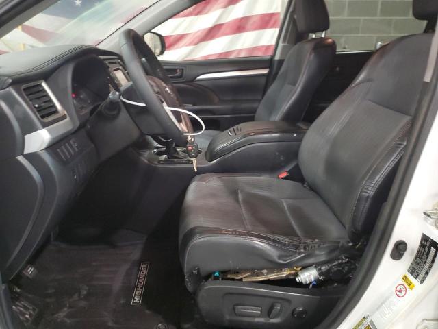 Photo 7 from auction – 2015 TOYOTA HIGHLANDER with VIN 5TDBKRFH8FS196120