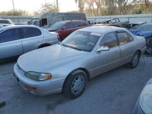 TOYOTA CAMRY LE 1995 with VIN 4T1GK12E5SU76389 - Photo from auction