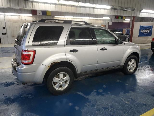 Photo 3 from auction – 2011 FORD ESCAPE XLT with VIN 1FMCU0DG1BKA06904