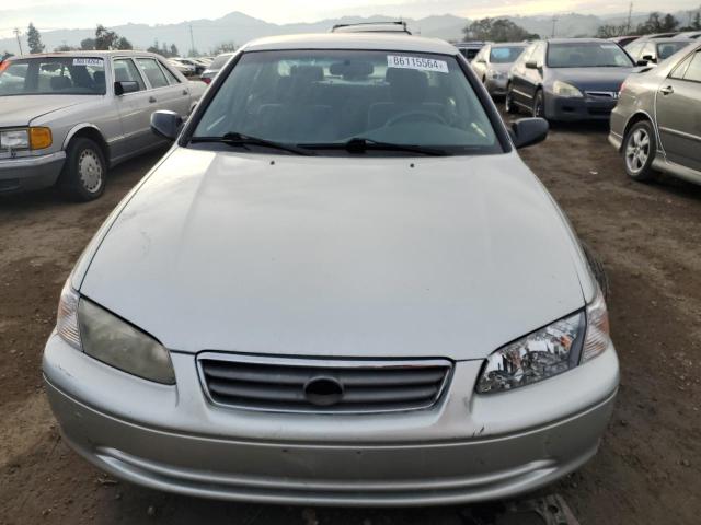 Photo 5 from auction – 2000 TOYOTA CAMRY CE with VIN JT2BG22K8Y0427588