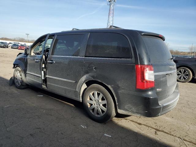 Photo 2 from auction – 2015 CHRYSLER TOWN & COU with VIN 2C4RC1BG5FR602440