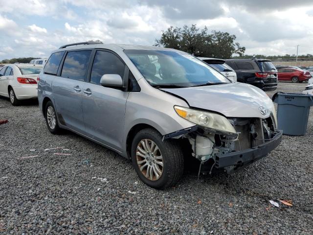 Photo 4 from auction – 2012 TOYOTA SIENNA XLE with VIN 5TDYK3DCXCS191981